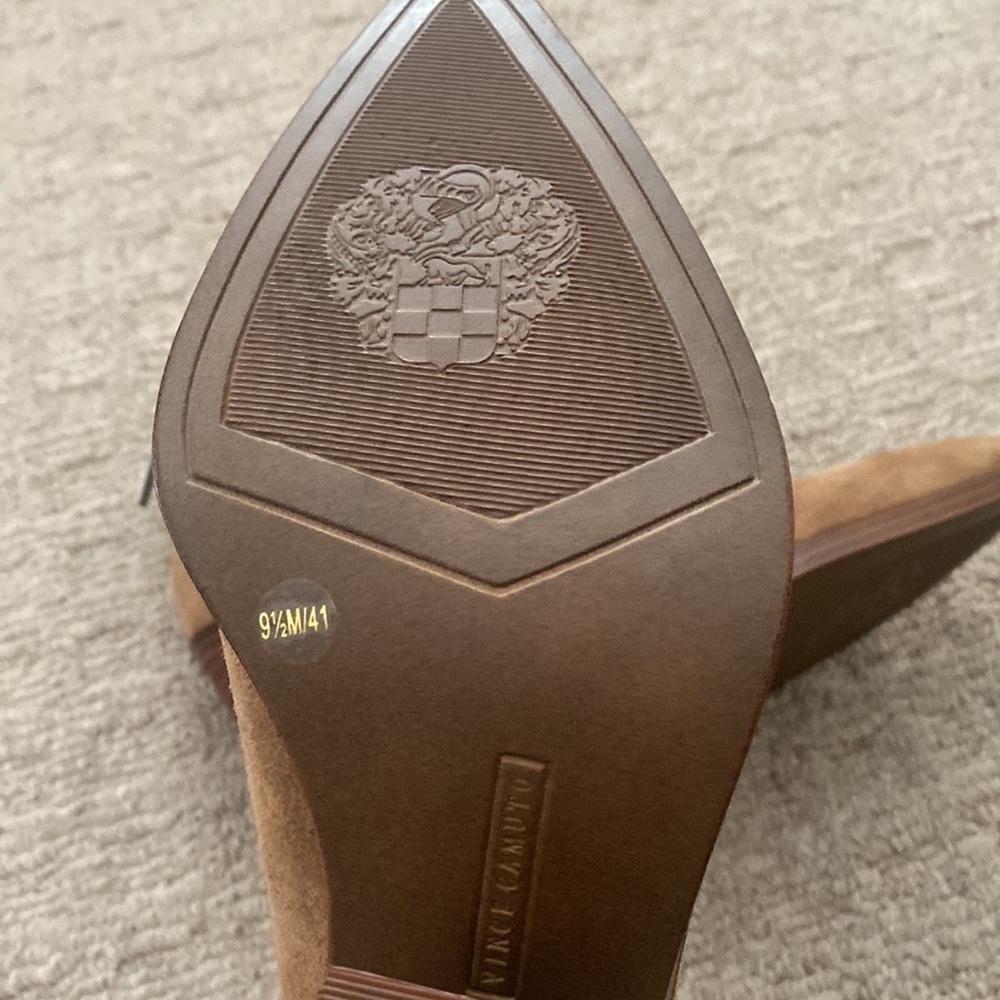 Vince Camuto Gigietta Suede Block Heel Western Cowboy Ankle Boots BrownTan s 9.5 - Picture 9 of 12